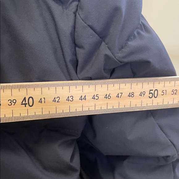 Aritzia - The Super Shorty cliMATTE Puffer Jacket - Black - 2XS - Picture 12 of 15